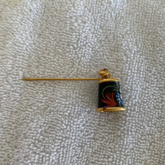 Vintage Ladies hat pins main image 5